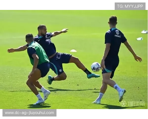 磁力足球创新玩法探索：全新规则与战术解析助力激烈对抗